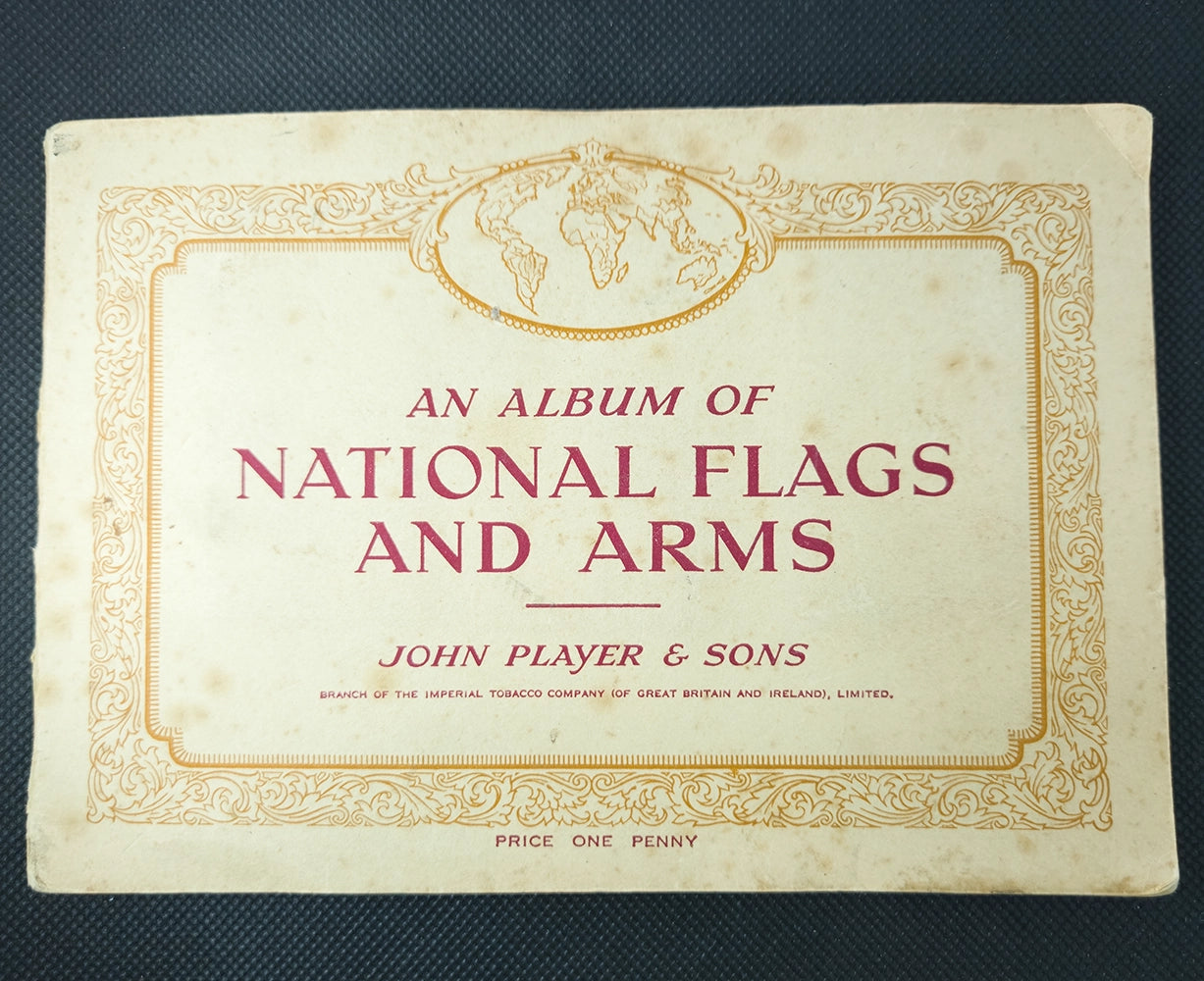 Винтажный альбом «An Album of National Flags and Arms» — John Player & Sons, начало XX века