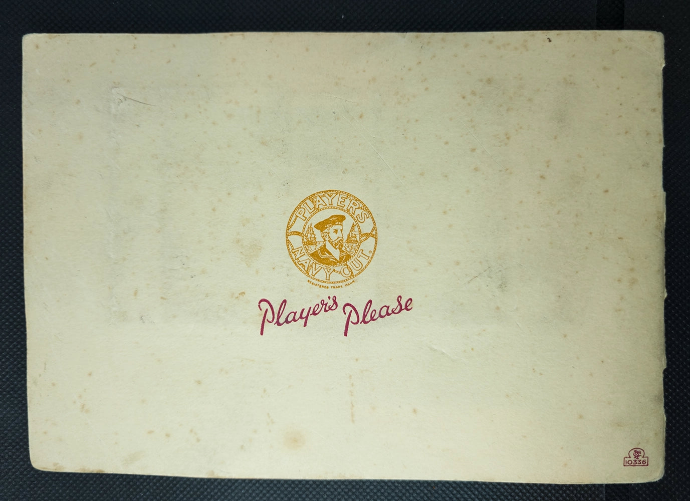 Винтажный альбом «An Album of National Flags and Arms» — John Player & Sons, начало XX века