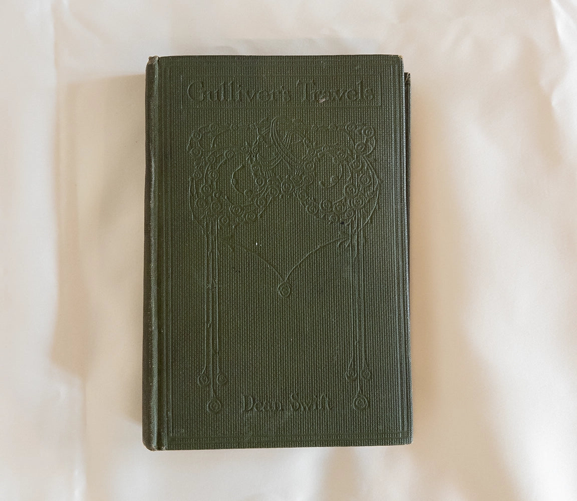 Carte veche "Gulliver's Travels" (Călătoriile lui Gulliver) — Jonathan Swift, aproximativ 1910