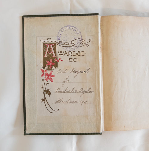 Carte veche "Gulliver's Travels" (Călătoriile lui Gulliver) — Jonathan Swift, aproximativ 1910