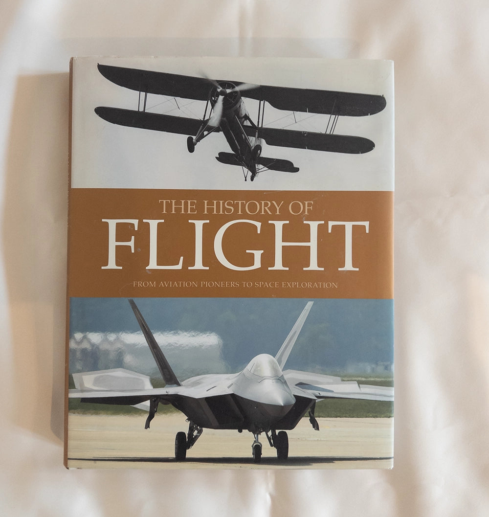 Carte „The History of Flight” – David Simons & Thomas Withington (album aviație)