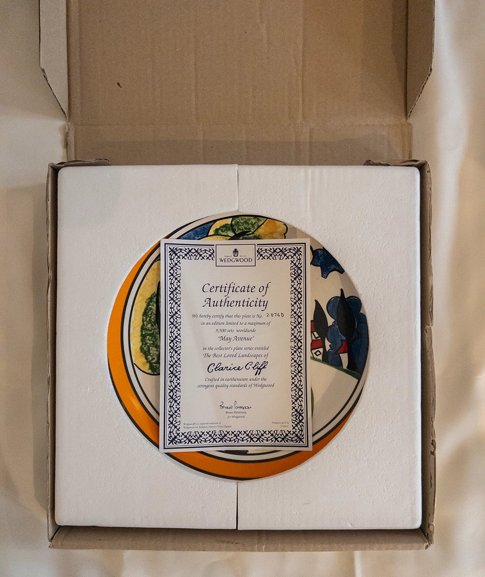 Farfurie decorativă de colecție originală Wedgwood „May Avenue” (Clarice Cliff)