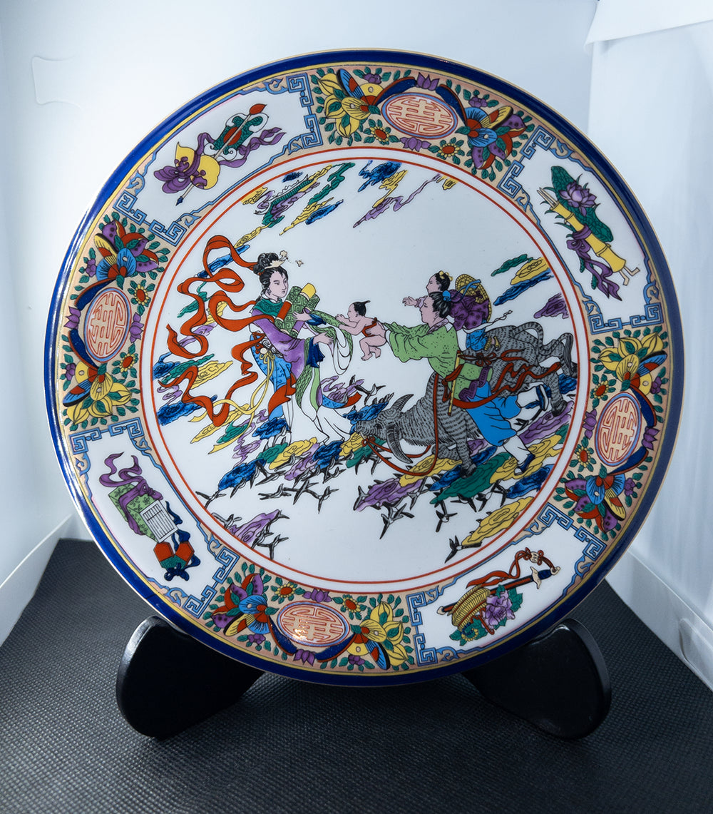 Декоративная фарфоровая тарелка с китайским сюжетом